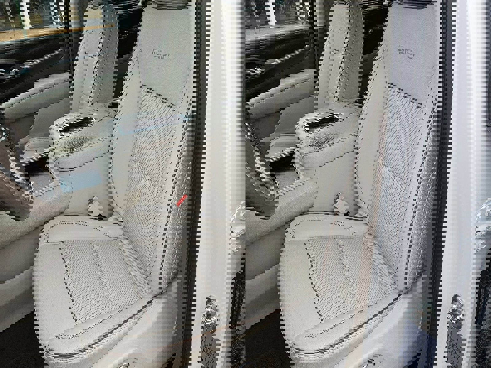 Used 2021 GMC Yukon Denali image 22