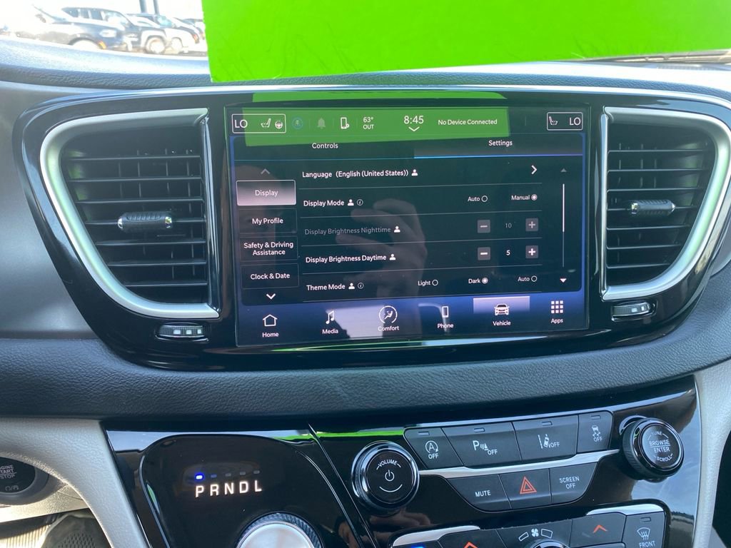 Used 2023 Chrysler Pacifica Touring-L FWD image 23