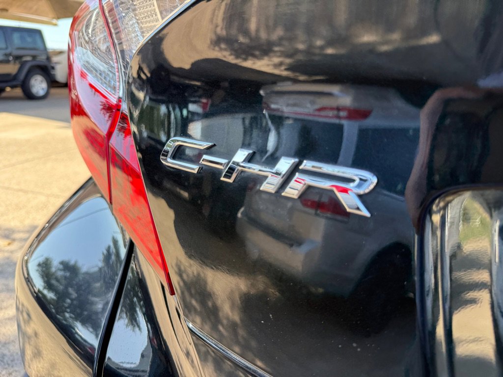 Used 2019 Toyota C-HR Limited FWD image 12