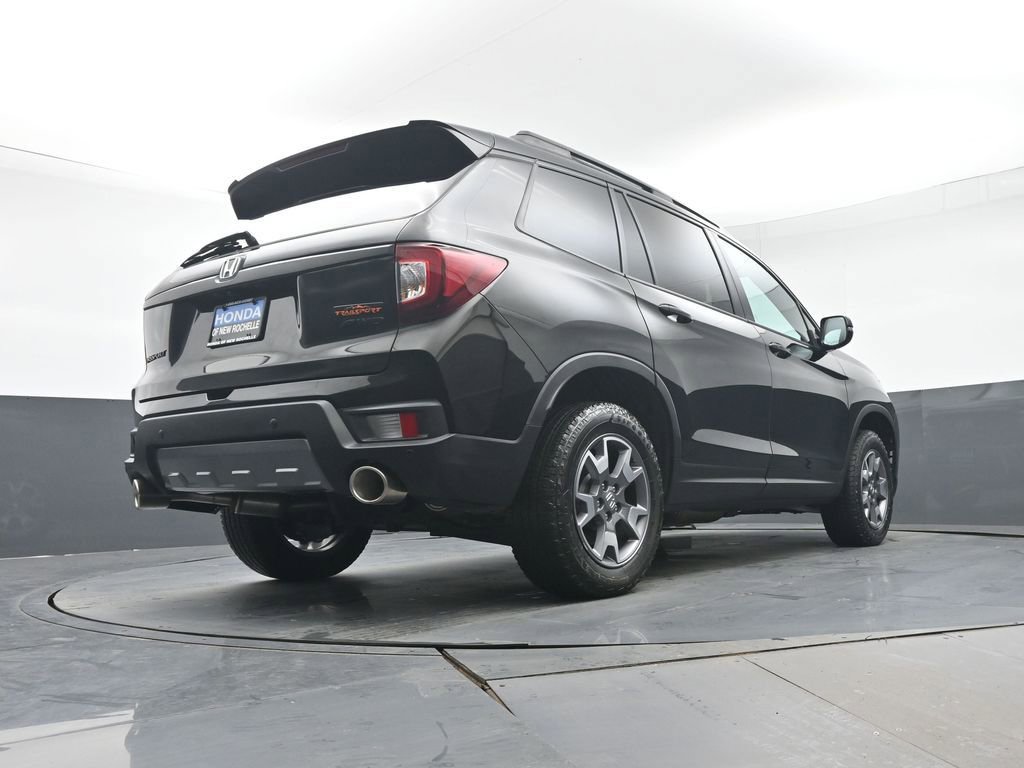 Certified 2023 Honda Passport TrailSport image 37