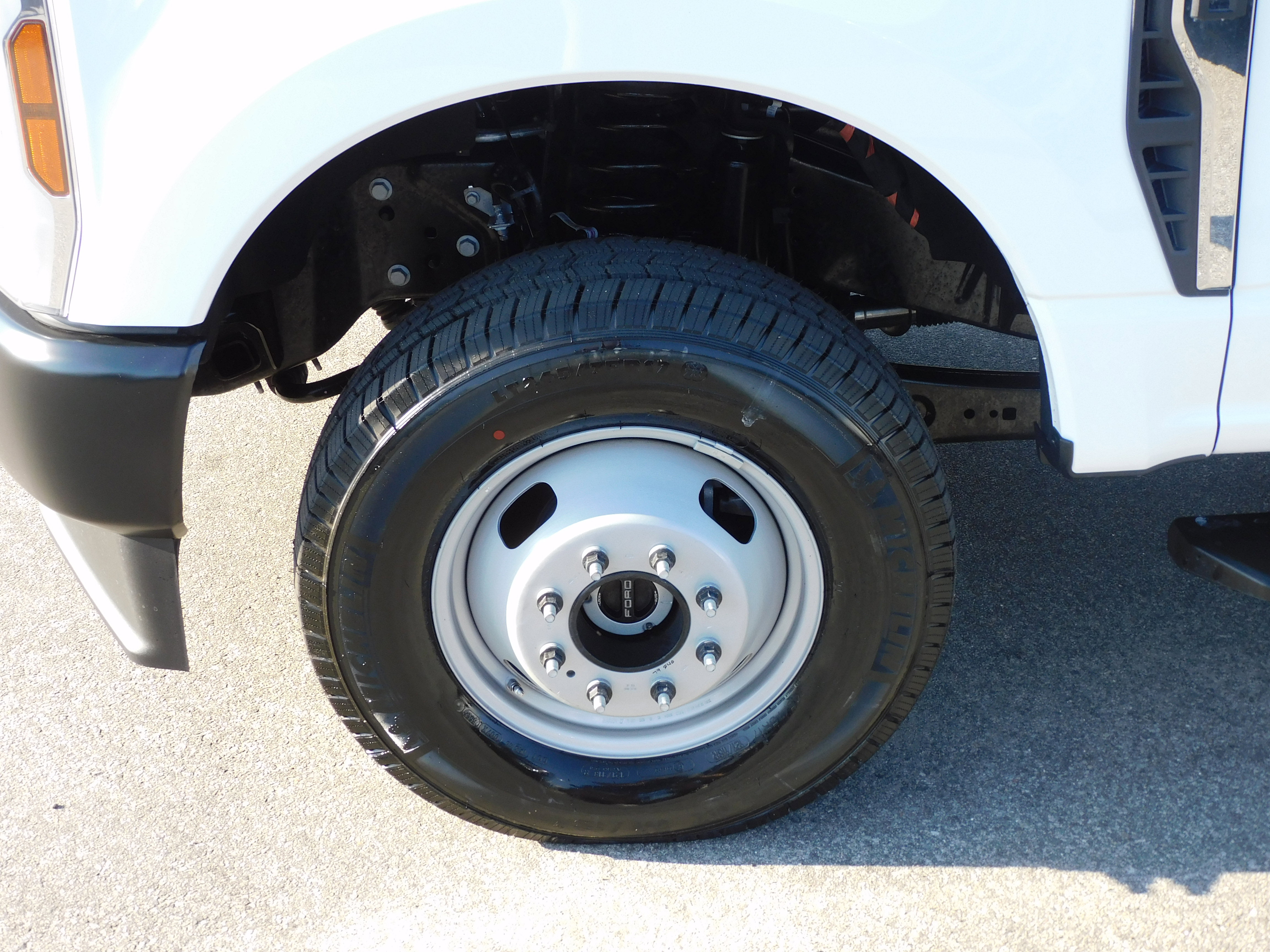 New 2026 Ford F350 XL image 8