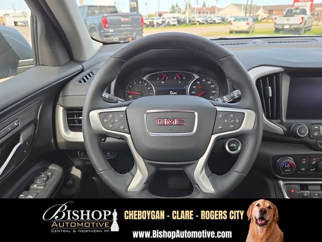 Used 2024 GMC Terrain SLT AWD/4WD image 18