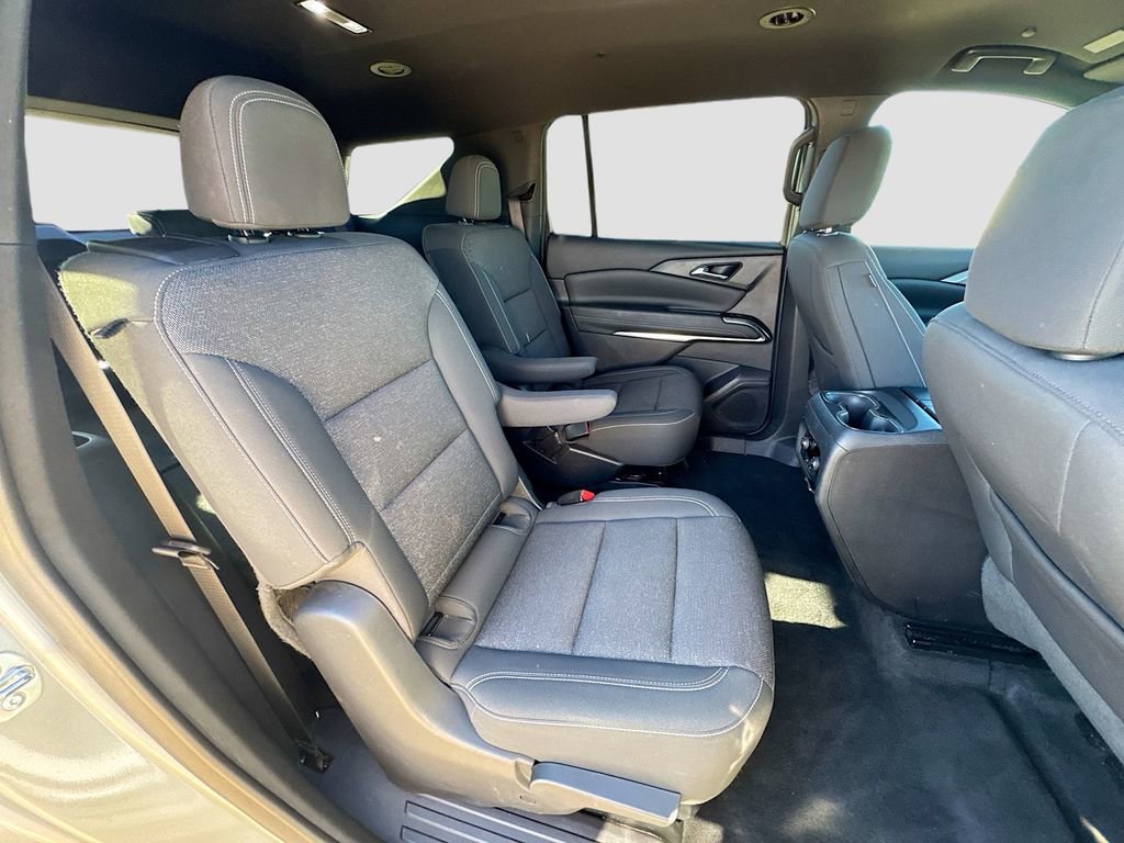 Used 2024 Chevrolet Traverse LT image 27