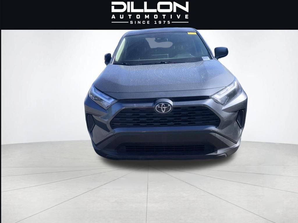 Used 2023 Toyota RAV4 LE AWD/4WD image 11