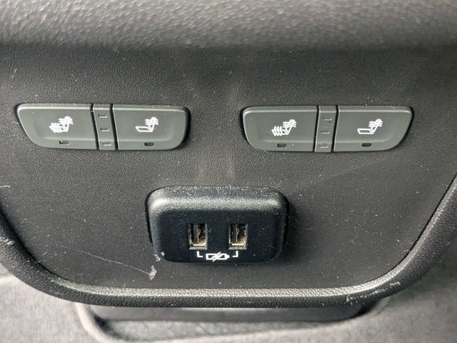 Used 2018 GMC Terrain Denali w/ Advanced Safety Package FWD image 16