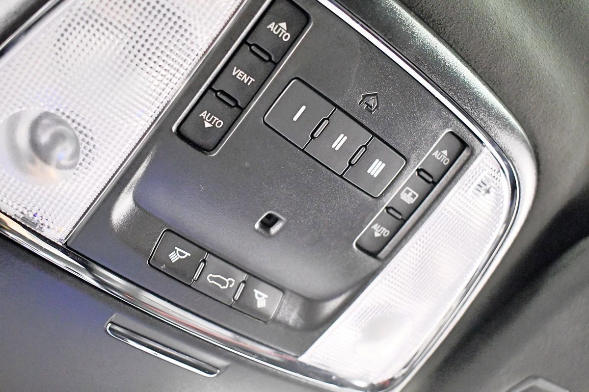 Used 2019 Jeep Grand Cherokee SRT AWD/4WD image 72