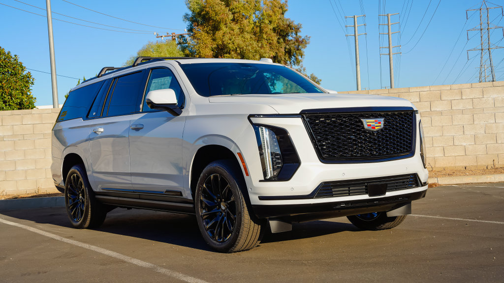 New 2027 Cadillac Escalade ESV Sport w/ LPO, ONYX Package AWD/4WD image 5