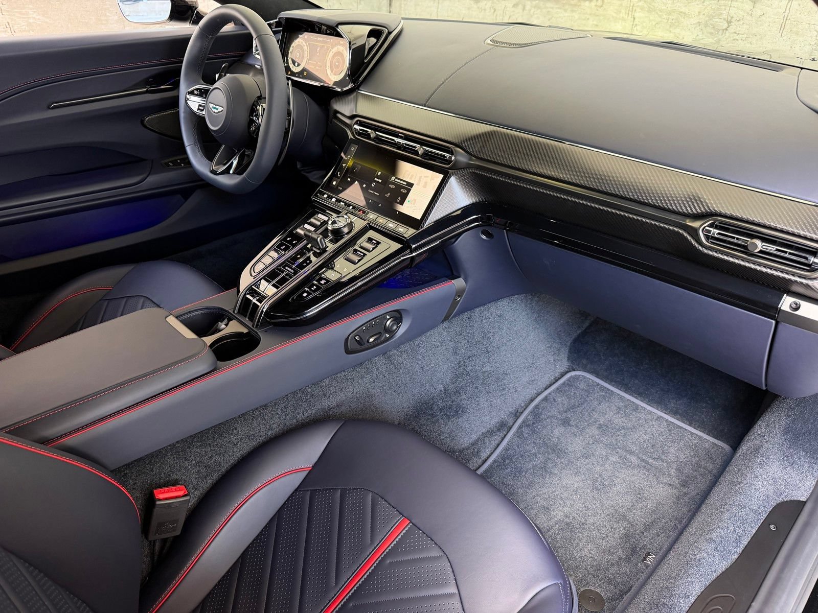 New 2026 Aston Martin V8 Vantage S RWD image 17