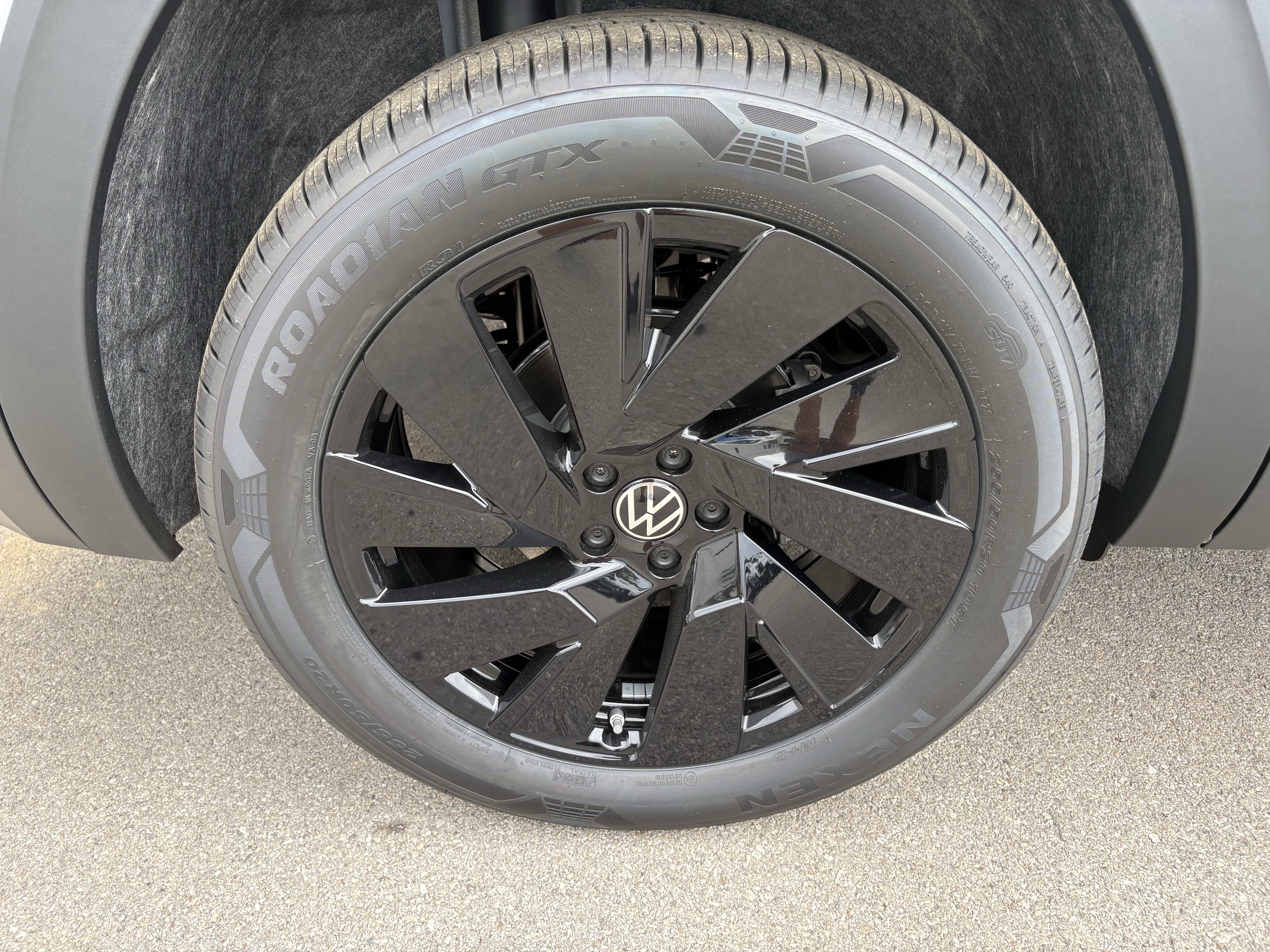 New 2026 Volkswagen Atlas SE image 8
