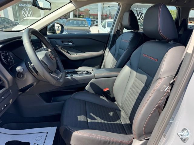 Used 2026 Nissan Rogue SV w/ Rock Creek Premium Package AWD/4WD image 11