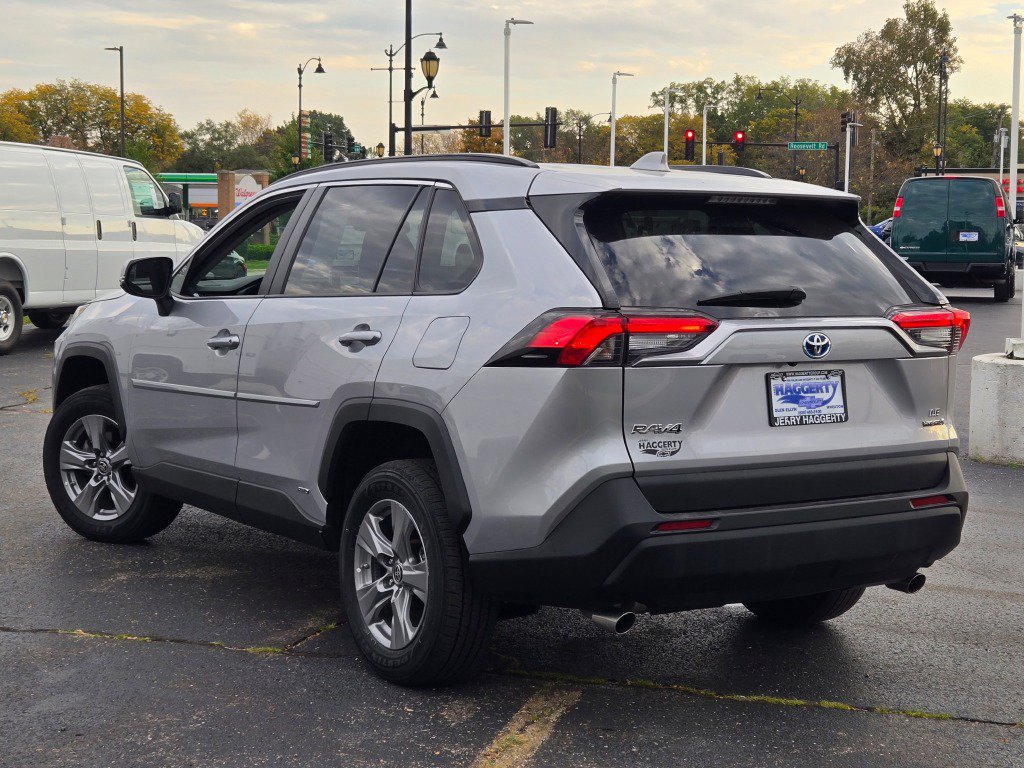 Used 2024 Toyota RAV4 LE AWD/4WD image 13