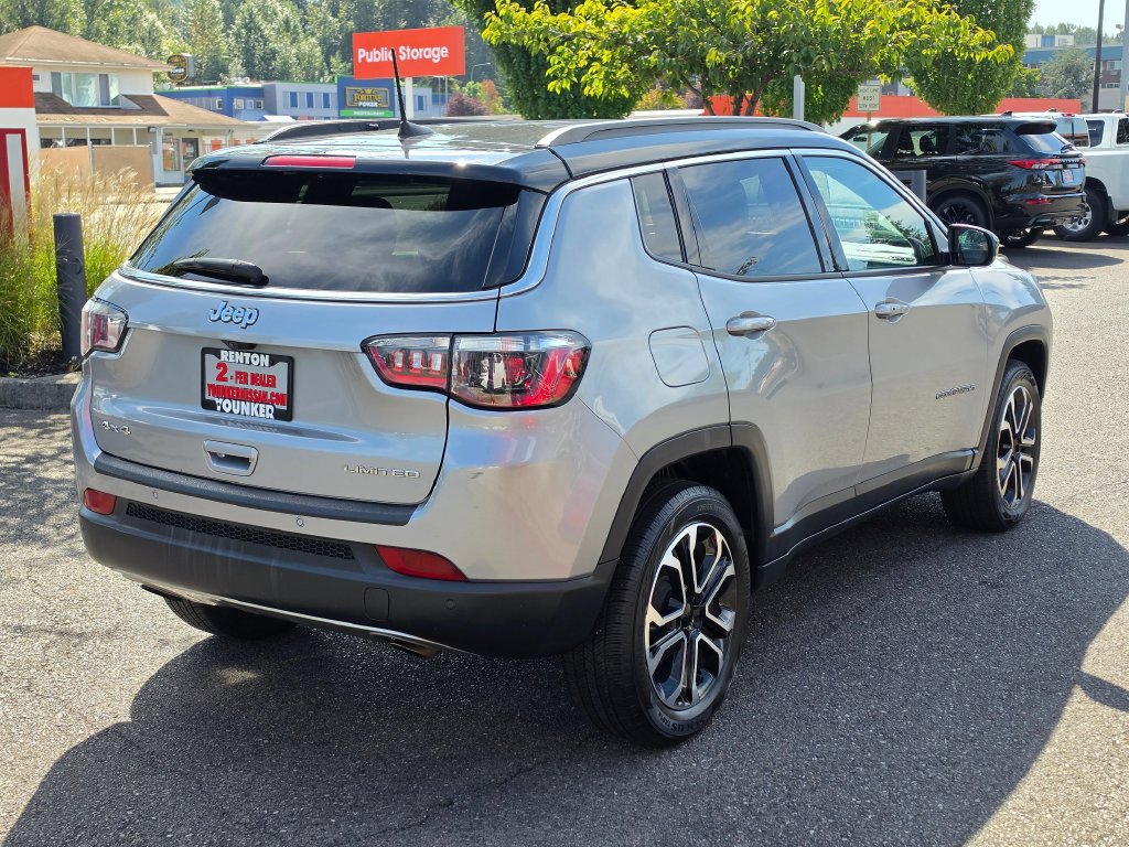 Used 2023 Jeep Compass Limited AWD/4WD image 5