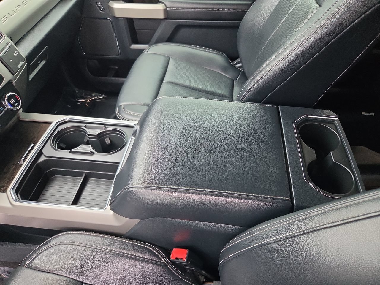 Used 2022 Ford F250 Lariat w/ Tremor Off-Road Package AWD/4WD image 30