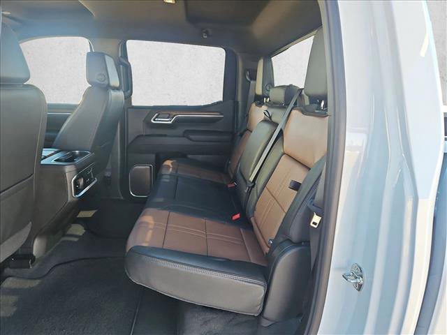 New 2026 Chevrolet Silverado 1500 High Country w/ Technology Package AWD/4WD image 16