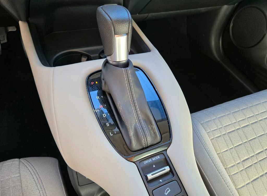 Used 2025 Honda HR-V LX image 27