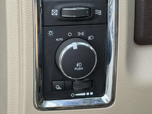Used 2015 RAM 3500 Laramie Longhorn w/ Convenience Group AWD/4WD image 19