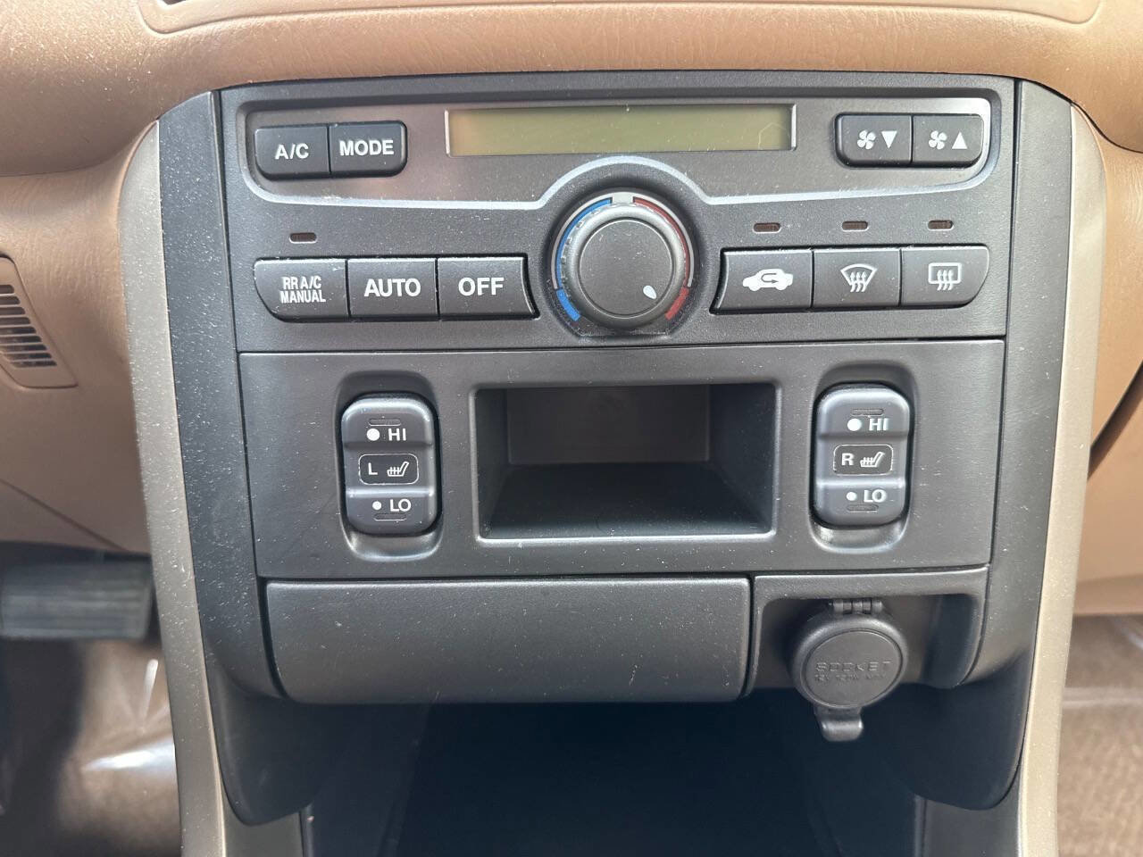 Used 2004 Honda Pilot EX image 25