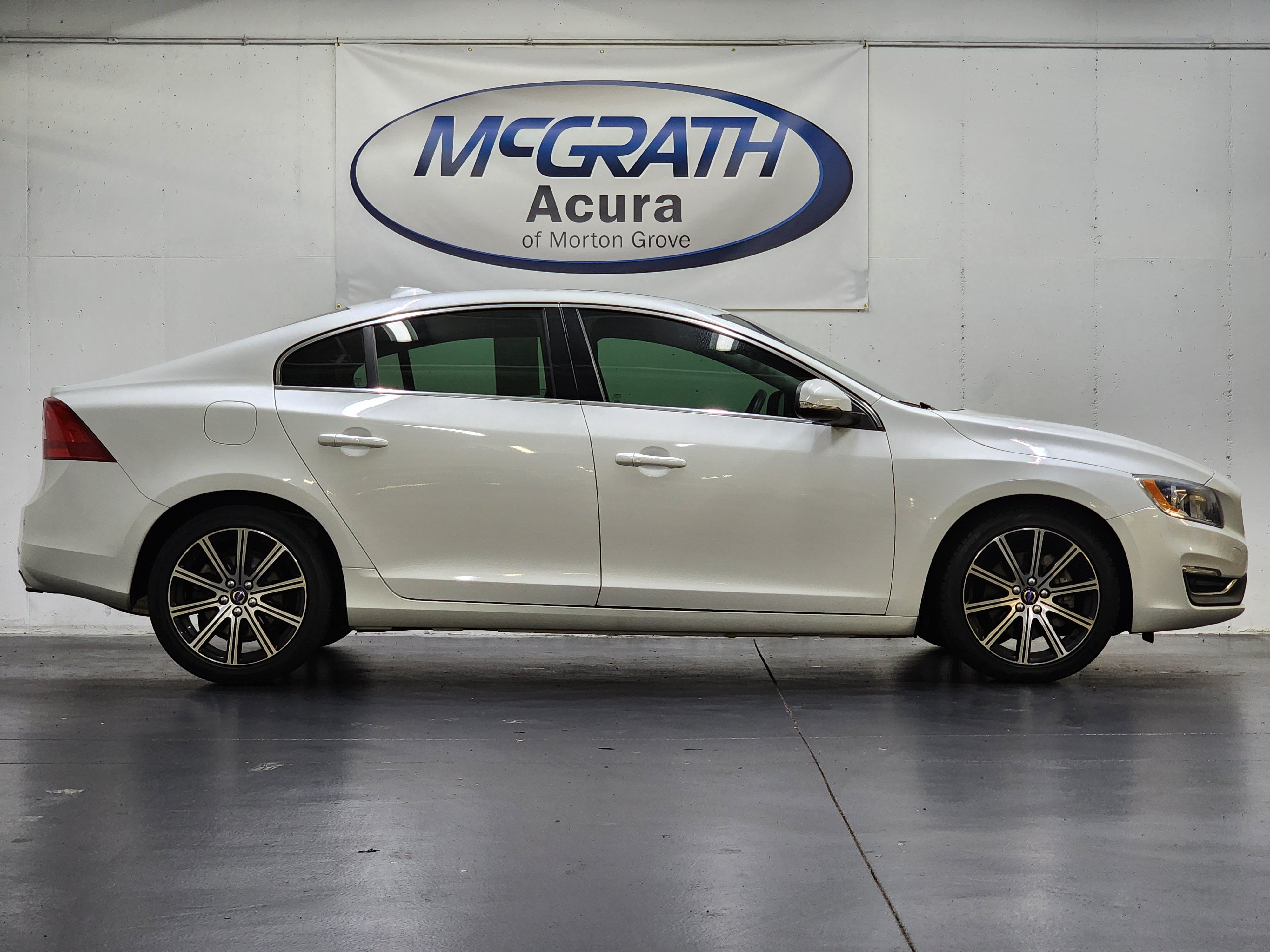 Used 2018 Volvo S60 T5 Inscription AWD/4WD image 3