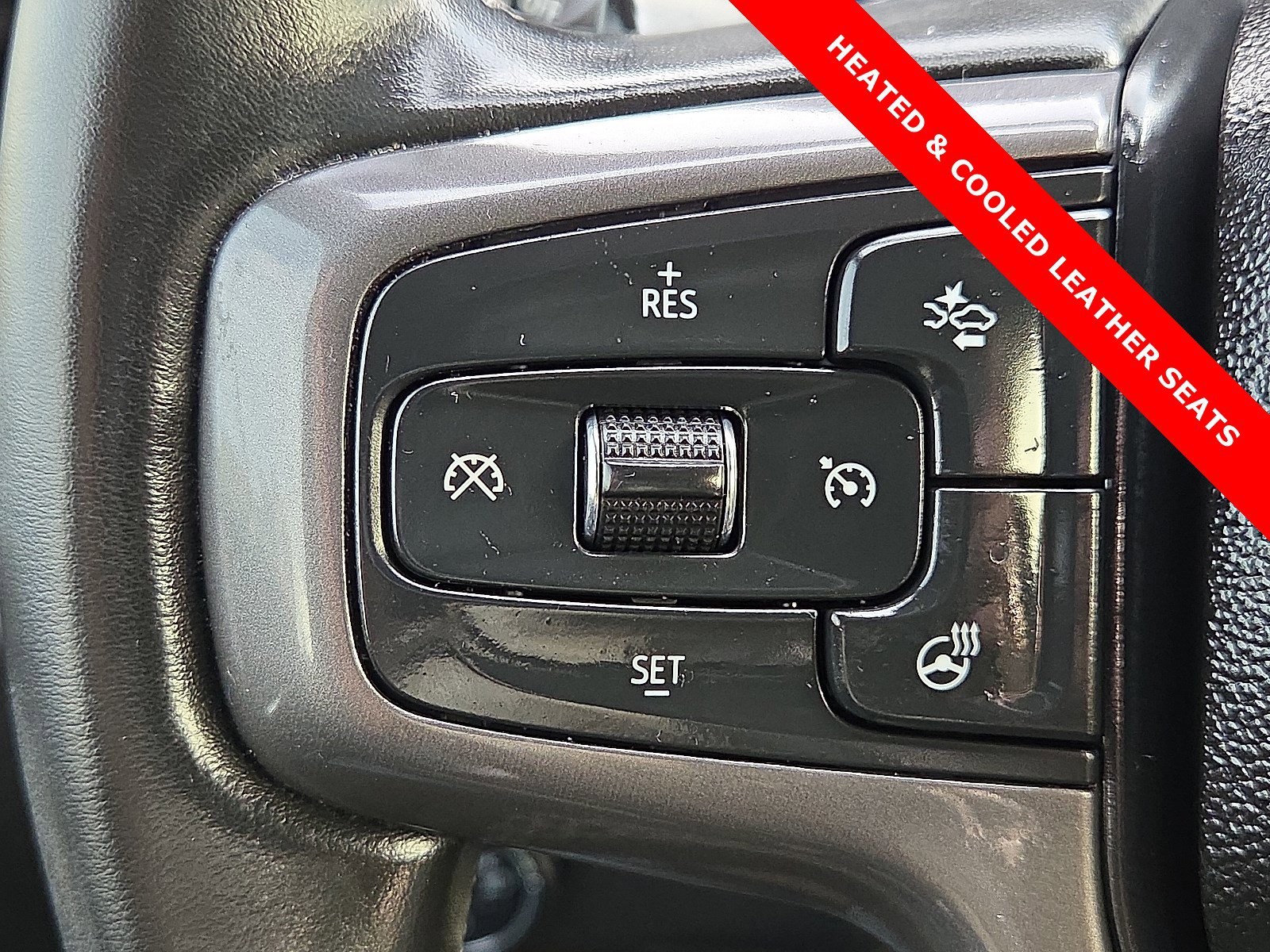 Used 2025 Chevrolet Silverado 1500 High Country w/ Technology Package image 21