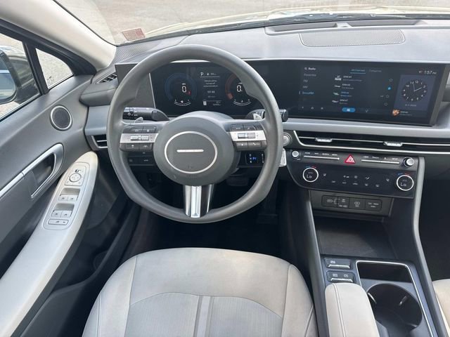 Used 2025 Hyundai Sonata SEL image 15
