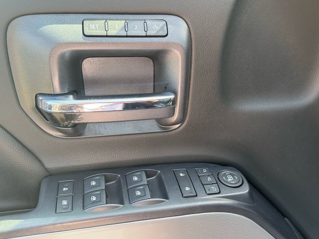 Used 2019 Chevrolet Silverado 2500 LTZ w/ LTZ Plus Package image 13