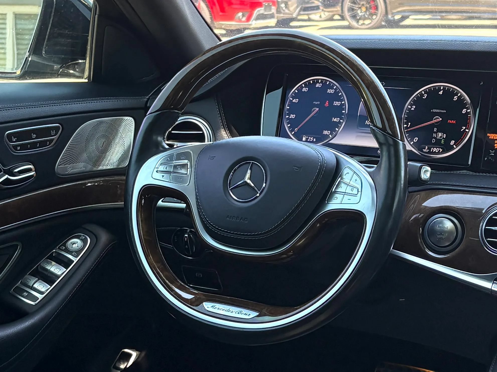 Used 2015 Mercedes-Benz S 550 4MATIC Sedan image 27