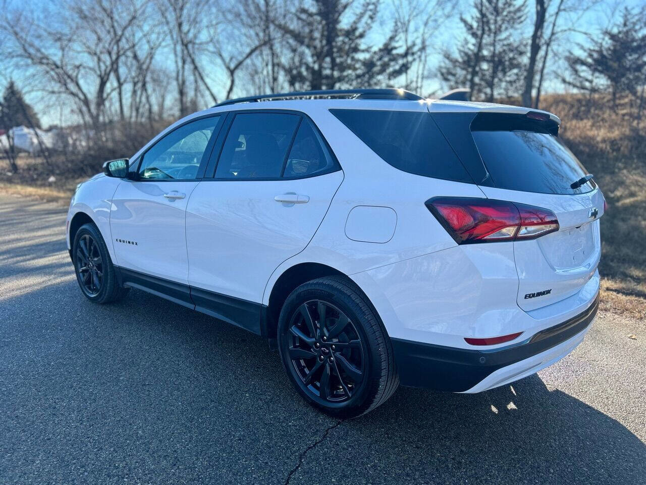 Used 2023 Chevrolet Equinox RS w/ LPO, Floor Liner Package image 7