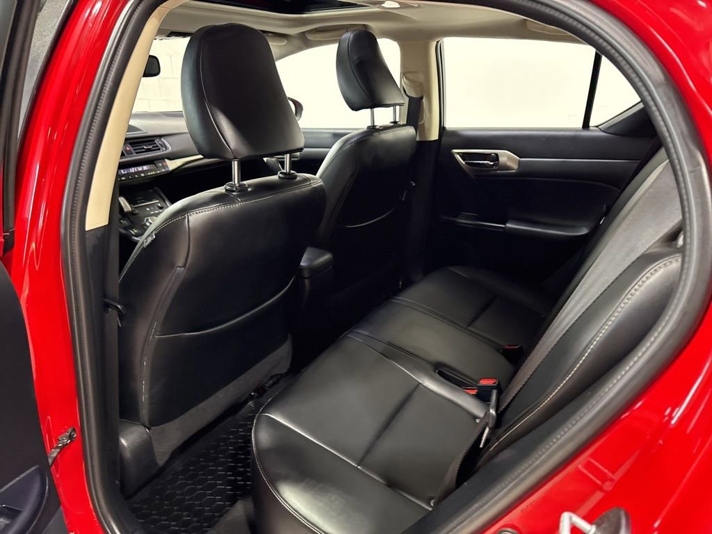 Used 2017 Lexus CT 200h w/ Navigation System Package FWD image 36