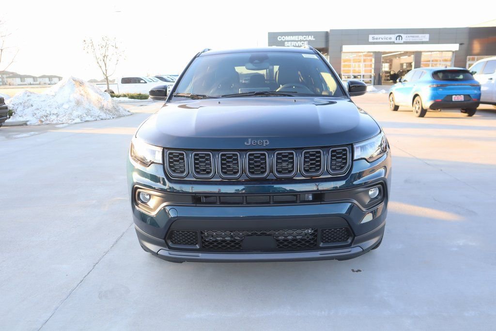 New 2026 Jeep Compass Latitude image 9