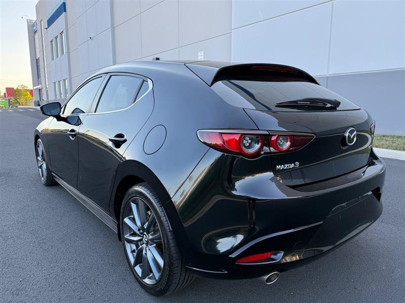 Used 2019 MAZDA MAZDA3 Hatchback FWD image 10
