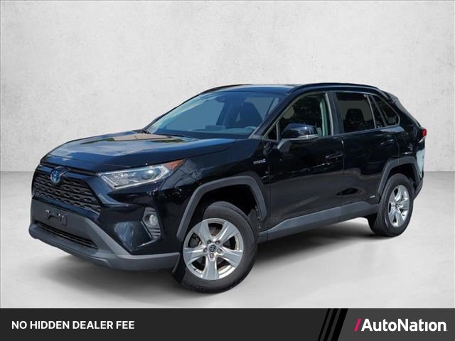Used 2021 Toyota RAV4 XLE w/ XLE Grade Weather Package AWD/4WD image 1