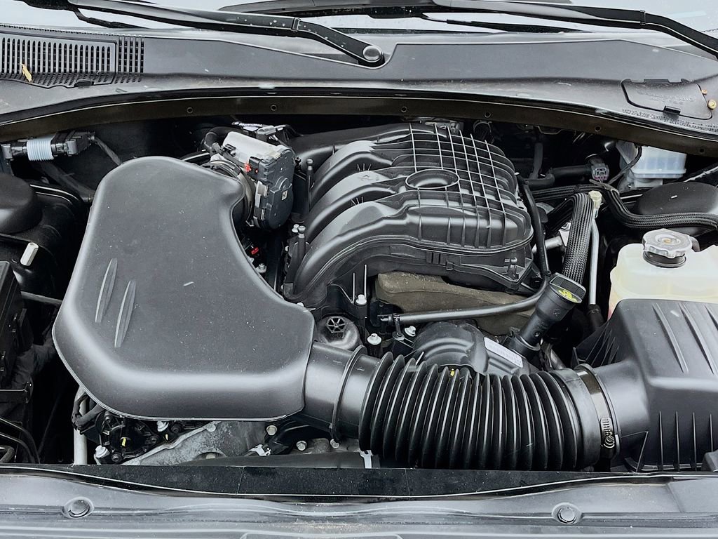 Used 2023 Chrysler 300 Touring w/ Safetytec Plus Group image 29