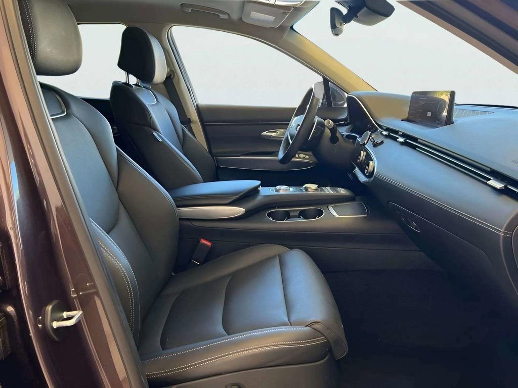 Used 2023 Genesis GV70 2.5T w/ Select Package image 22