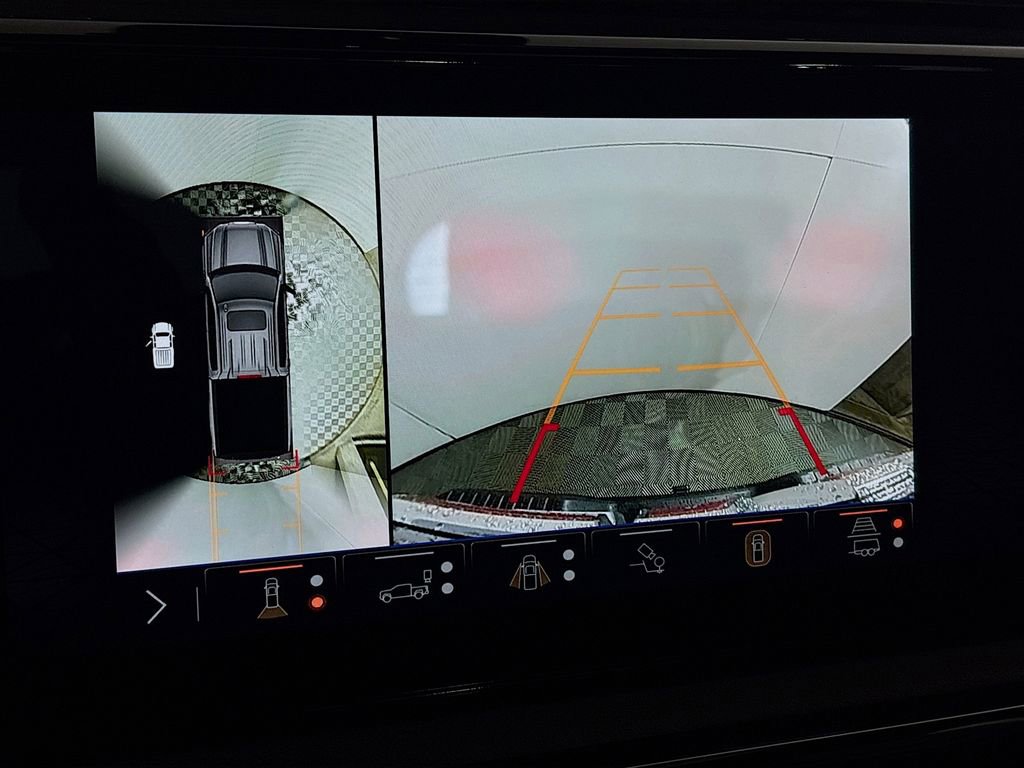 Used 2025 GMC Sierra 1500 AT4 w/ AT4 Premium Package image 19