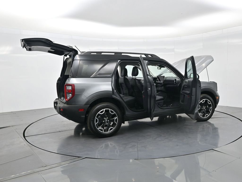 Used 2025 Ford Bronco Sport Outer Banks image 34