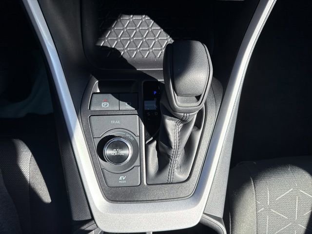 Used 2025 Toyota RAV4 XLE image 35
