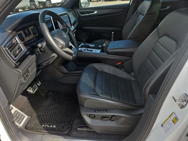 Used 2024 Volkswagen Atlas Cross Sport SEL R-Line image 20