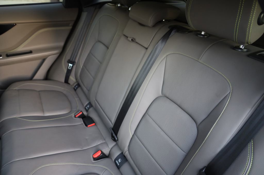 Used 2018 Jaguar F-PACE R-Sport AWD/4WD image 21