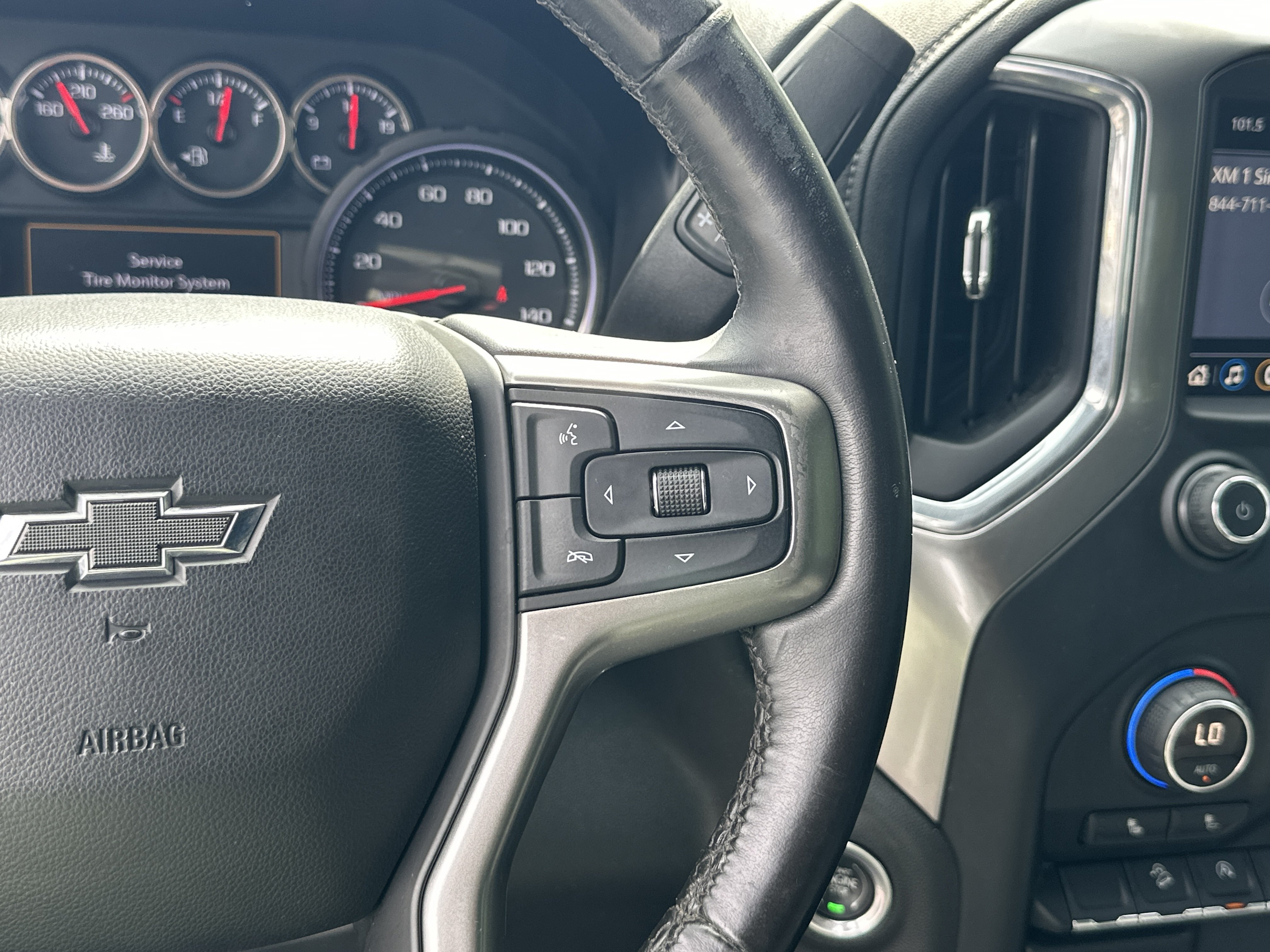 Used 2019 Chevrolet Silverado 1500 RST AWD/4WD image 27