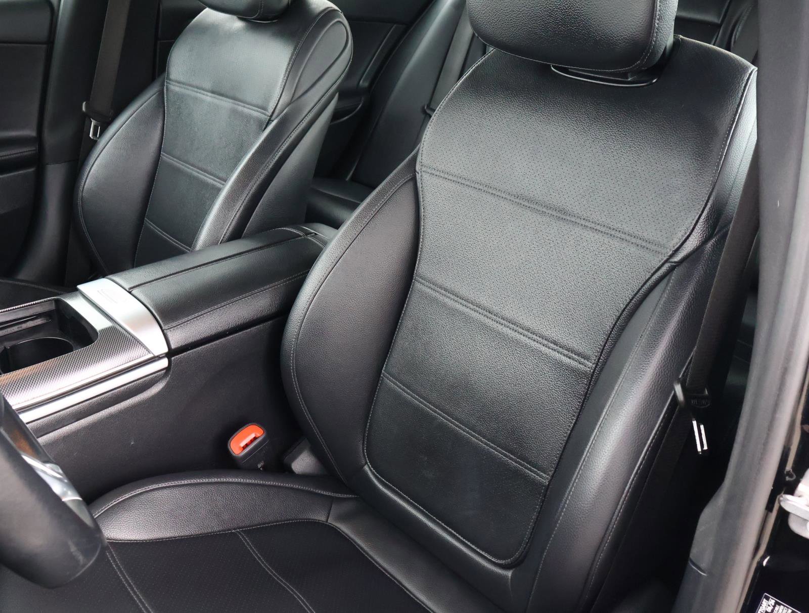 Used 2024 Mercedes-Benz C 300 4MATIC Sedan image 14