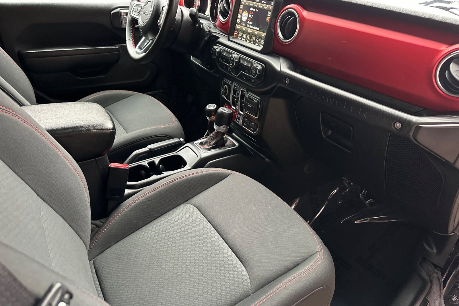 Used 2022 Jeep Wrangler Unlimited Rubicon w/ LED Lighting Group image 20