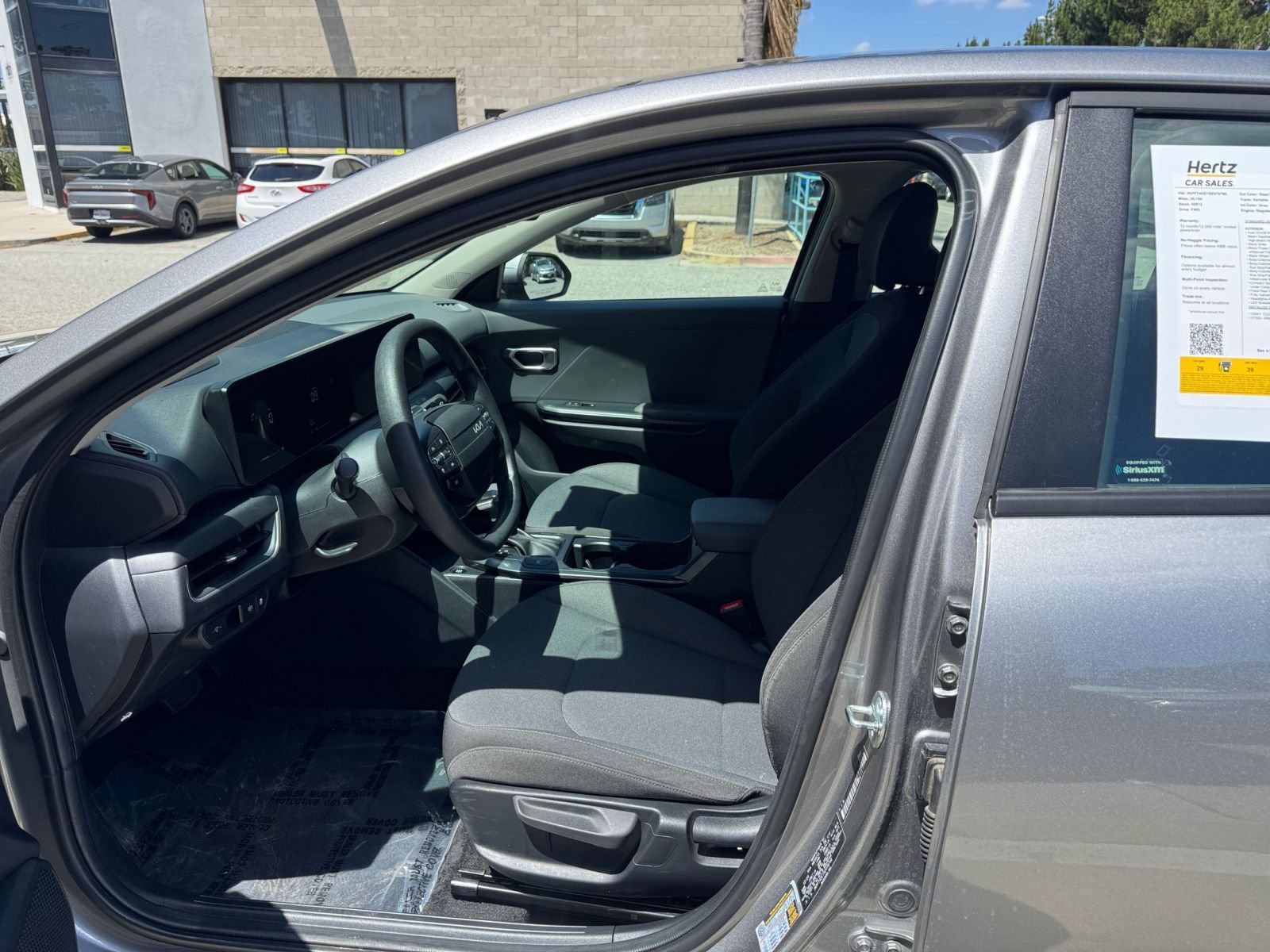 Used 2025 Kia K4 FWD image 27
