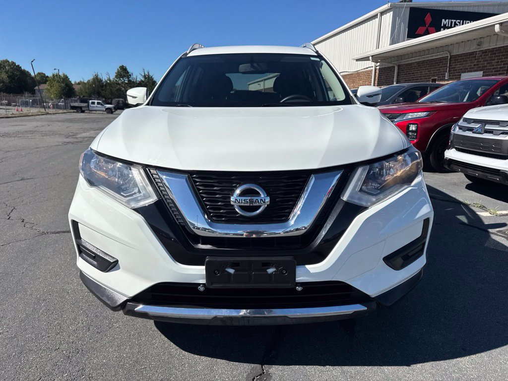Used 2017 Nissan Rogue S w/ S Appearance Package AWD/4WD image 2