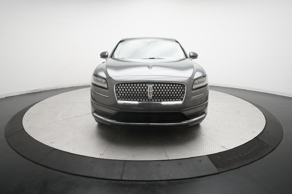Used 2023 Lincoln Nautilus Reserve w/ Luxury Package AWD/4WD image 11