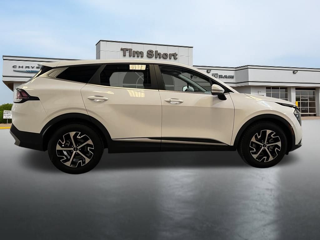 Used 2023 Kia Sportage EX image 6
