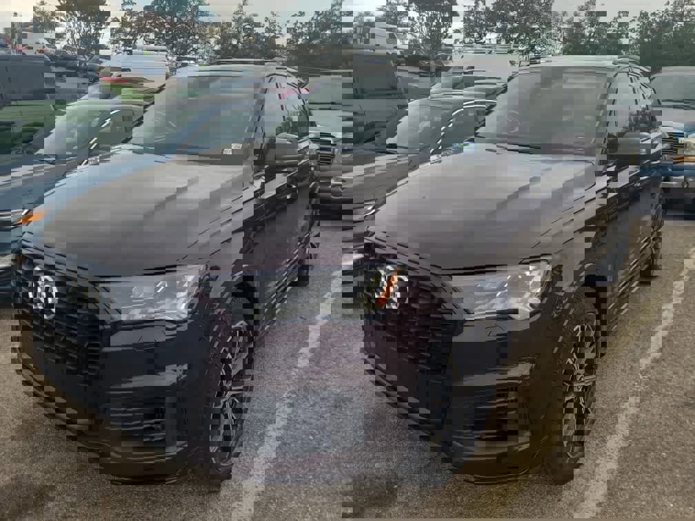 Used 2020 Audi Q7 3.0T Premium Plus w/ Premium Plus Package image 3