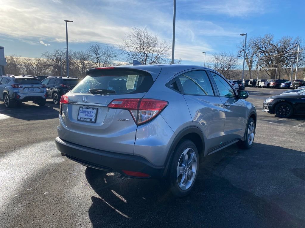 Used 2022 Honda HR-V LX image 7