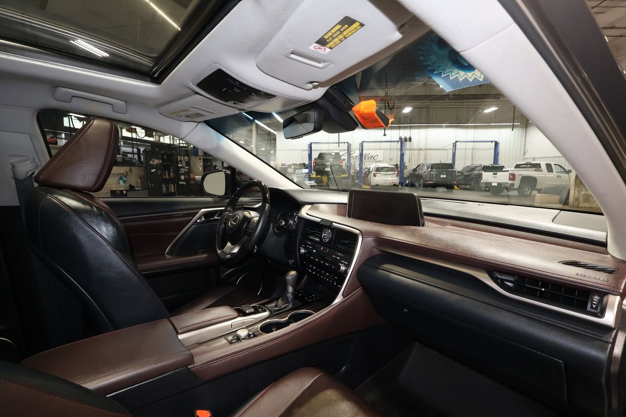 Used 2016 Lexus RX 450h AWD w/ Luxury Package image 27