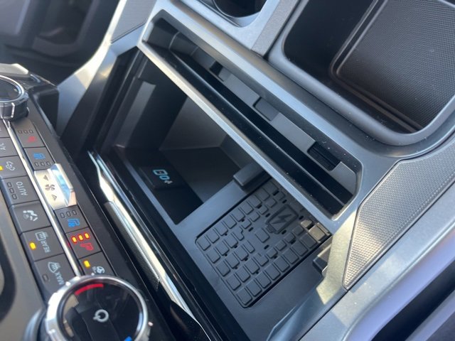 New 2026 Ford F250 Lariat w/ Chrome Package image 21