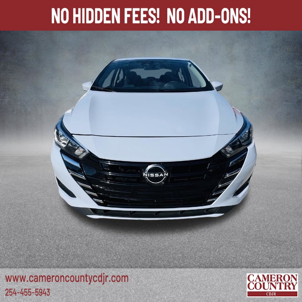 Used 2024 Nissan Versa SV FWD image 2